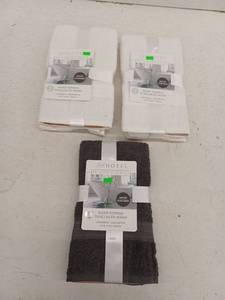 lot 10968 image: Loft Hotel Lot Of 6 Hand Towels