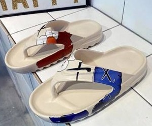 lot 11068 image: Unisex Summer Flip Flops, Size 43