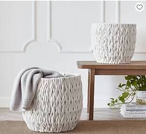 lot 26834 image: Vertical Weave Round Rope Baskets - Retail $232