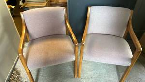 lot 150 image: Mid-Century Modern Wood Frame Upholstered Chairs Set of 3