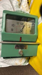 lot 168 image: Acroprint Time Recorder Clock Green Punch Card Machine
