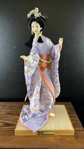 lot 180 image: Japanese Geisha Doll in Purple Kimono with Traditional Hair Ornaments
