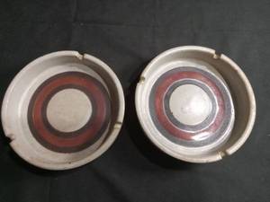 lot 3979 image: Mid-Century Ceramic Ashtrays with Concentric Circles