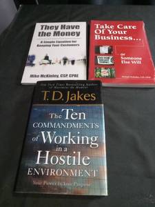 lot 3517 image: Business Self-Help Books Bundle - T.D. Jakes and Mike McKinley