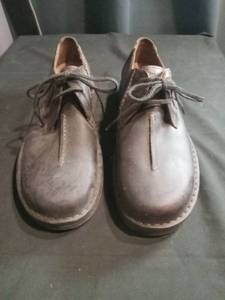 lot 3441 image: Mens Brown Leather Desert Boots Size 8.5M