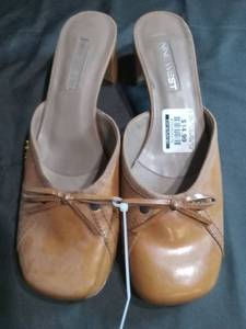 lot 3462 image: Nine West Brown Leather Block Heel Mules