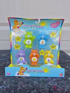 lot 111 image: Care Bears - 2003 - Sealed