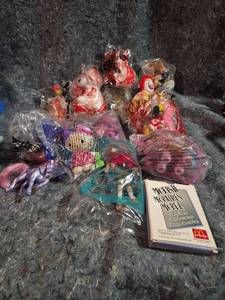 lot 135 image: McDonalds Happy Meal My Little Pony Toy Collection 2006