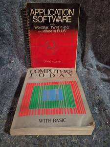 lot 141 image: 1980s Computer Programming Books Bundle