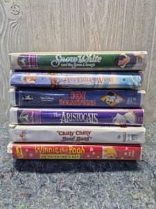 lot 149 image: Disney Classic VHS Movie Collection