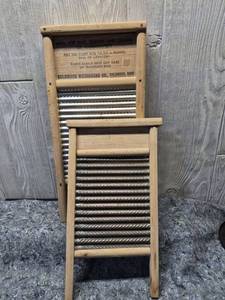 lot 158 image: Columbus Washboard Co. Travel Washboard