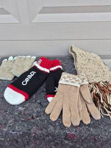 lot 224 image: Winter Accessories Bundle - Team Canada Olympic Mittens and Designer Gloves