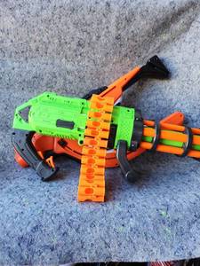 lot 179 image: Nerf Rival Blaster Toy Gun