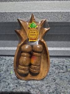 Hawaiian Wooden Pineapple Salt and Pepper Shaker Set