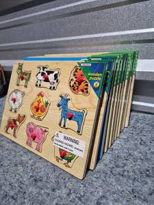 lot 271 image: Childrens Wooden Puzzle Collection Set with Knobs