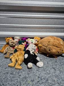 lot 273 image: Ty Beanie Baby Collection Mixed Lot
