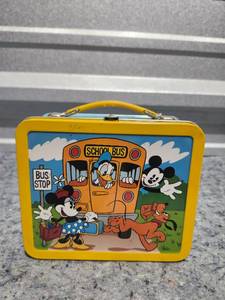 lot 287 image: Disney Mickey Mouse School Days Metal Lunch Box