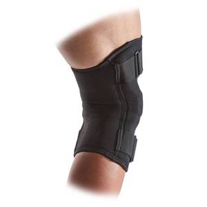 lot 1053 image: McDavid Sport Knee Brace with Hinges - Black - SM - Retail $37