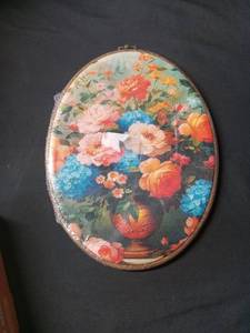 lot 2162 image: Floral Embroidery Hoop Canvas Wall Art