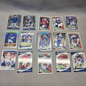 lot 368 image: Buffalo Bills Football Trading Cards Collection Lot 15 Cards