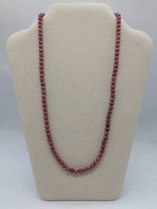 lot 674028 image: Rhodonite Gemstone Bead Necklace with Gold Clasp
