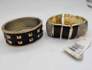 lot 674055 image: Gold Tone Black Enamel Bracelet Set with Studs and Crystals
