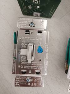 lot 11440 image: Lutron AYCL-153P-WH Ariadni CFLLEDIncandescent Single-Pole3-Way Dimmer  White, Lot of 2