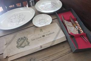 lot 4185 image: IOB Vtg. Sheffield Carving Knift Set and More