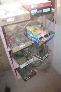 lot 4222 image: Contents of Shelf