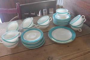 lot 4250 image: 27-Pcs Vtg. Pyrex Cups and Saucers
