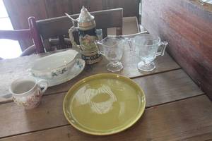 lot 4257 image: Vtg. Russel Wright Plate, Beer Stein & More