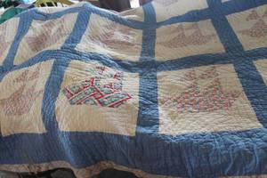 lot 4261 image: Antique Handstitched Sailboat Quilt 63w x 76 L
