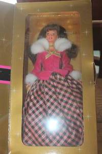 lot 4263 image: IOB Vtg. Winter Rhapsody Barbie Avon Exclusive Doll