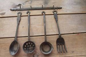 lot 4272 image: Vtg. Cast Iron Kitchen Utensils & Rack
