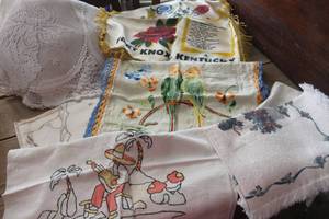 lot 4293 image: Vintage Linens