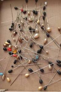 lot 4297 image: Vintage Hat Pins