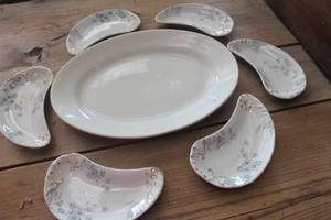 lot 4303 image: Vtg. Charles Menkin Platter and More