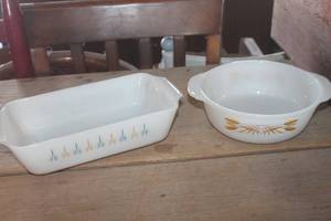 lot 4321 image: Vtg. Fire King & Glasbake Casserole Dishes
