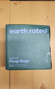 lot 70795 image: Earth Rated Lavender Scented Dog Poop Bags 600 Count (30rolls) - Retail $15