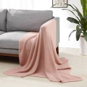 lot 36390 image: Amazon Basics Chunky Cable Knit Throw Blanket for Couch, Sofa, Bed, Lightweight Soft Cozy, 50 x 60, Dusty Rose - Retail $26