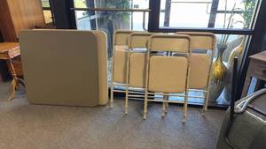 lot 914 image: Cosco card tables (2) with folding chairs (4)