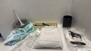 lot 1031 image: Hair Salon Styling Kit with Rodan Fields Hair Wrap and Accessories