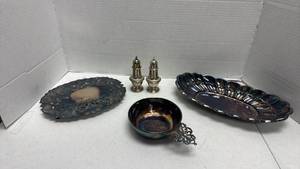 lot 1040 image: Silver Plated Serving Set with Salt Pepper Shakers and Decorative Bowls