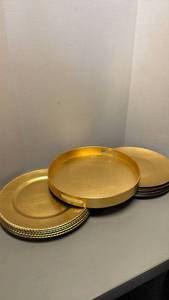 lot 1211 image: Golden charger plates and tray