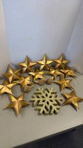 lot 1215 image: Christmas stars and more