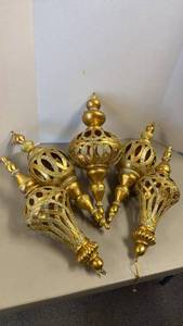 lot 1216 image: Golden large Christmas ornaments