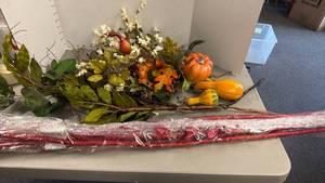 lot 1259 image: Floral and greenery stems with glitter sticks