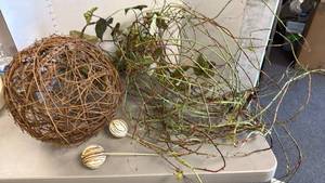 lot 1301 image: Grapevine twig ball with floral pic and vine