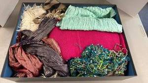 lot 1313 image: Ladies scarves