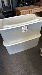 lot 1319 image: 2 Sterilite 116 qt containers